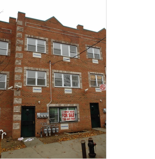 3771 Willett Ave in Bronx, NY - Building Photo