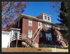 341 Linden Ave, Unit Unit A in Johnstown, PA - Building Photo