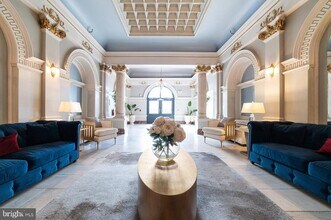 699 N Broad St in Philadelphia, PA - Building Photo - Building Photo