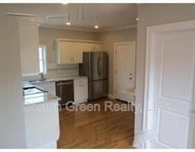 43 Rogers St in Boston, MA - Building Photo - Building Photo
