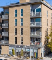 3301 N Sheffield Ave in Chicago, IL - Building Photo