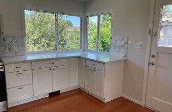 3524 S Austin St in Seattle, WA - Building Photo - Building Photo