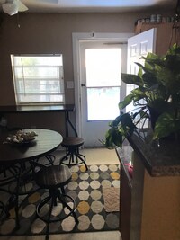 10010 Cathedral Dr photo'