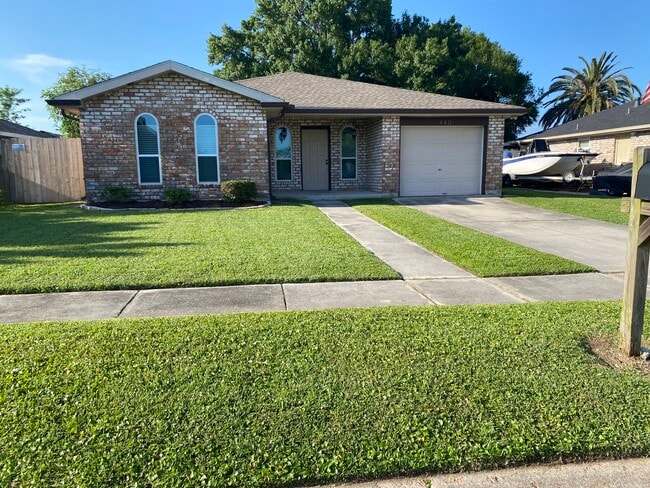 440 Hooper Dr in Kenner, LA - Building Photo - Building Photo