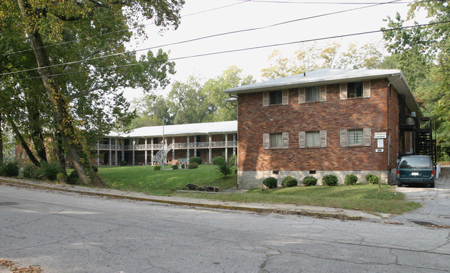 Harvard House Apartments in College Park, GA - Building Photo - Building Photo