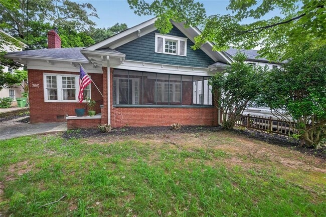 property at 582 Clifton Rd NE