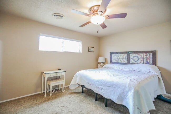 2313 Rancho Ln in Alamogordo, NM - Building Photo - Building Photo