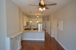 12 Chelsea St, Unit 2 in Boston, MA - Building Photo