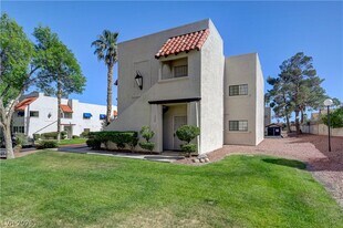 101 Luna Way in Las Vegas, NV - Building Photo