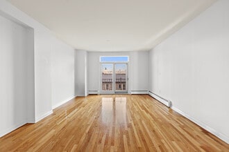 206 Shearwater Ct W, Unit 65 in Jersey City, NJ - Foto de edificio - Building Photo