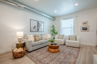 909 Euclid Ave in Salt Lake City, UT - Building Photo