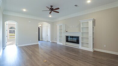 6237 Cypress Ln in Biloxi, MS - Building Photo - Building Photo