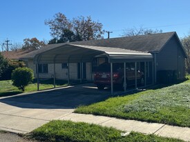 266 Kate Schenck Ave in San Antonio, TX - Building Photo