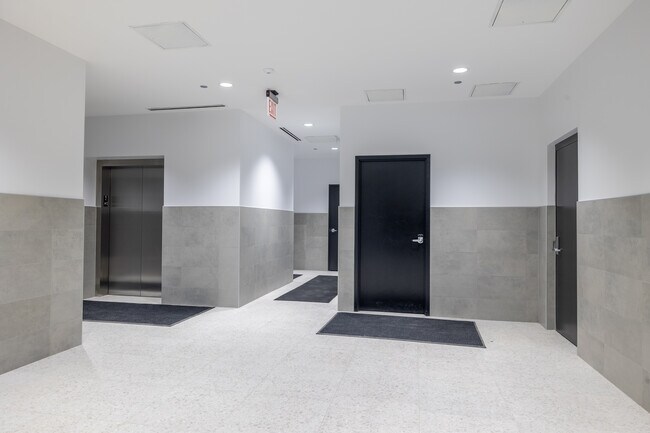 The Carmen in Chicago, IL - Building Photo - Lobby