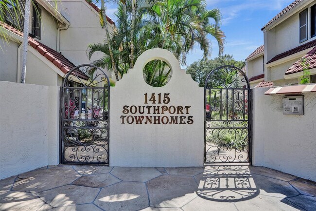 1415 Miami Rd in Fort Lauderdale, FL - Building Photo - Building Photo