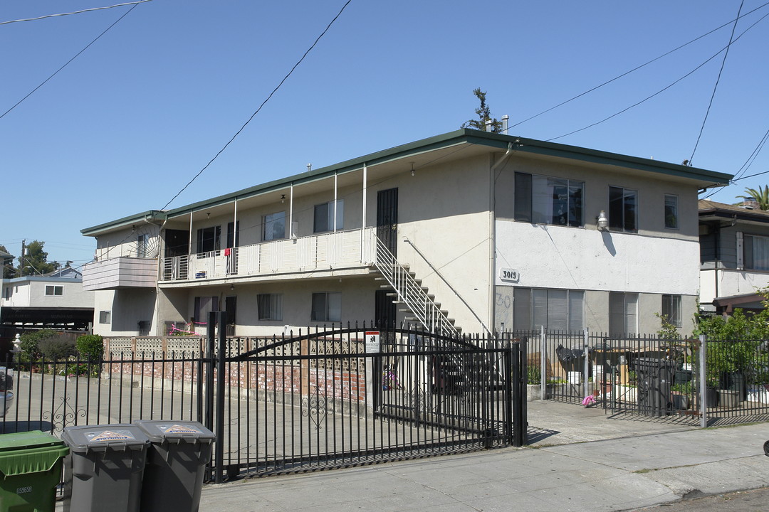 3015 Nicol Ave in Oakland, CA - Foto de edificio