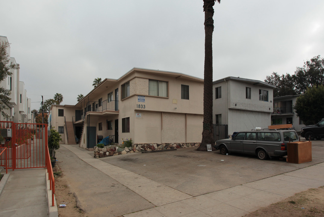 1833 16th St in Santa Monica, CA - Building Photo