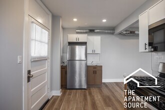 6148 N Francisco Ave in Chicago, IL - Building Photo - Building Photo