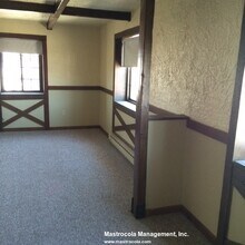 75 Winthrop St, Unit 15 in Everett, MA - Foto de edificio - Building Photo