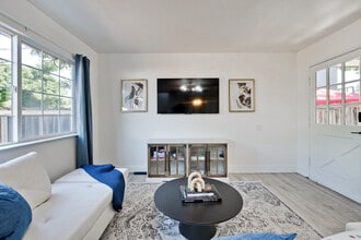 4000 Rhoda Dr in San Jose, CA - Building Photo - Building Photo