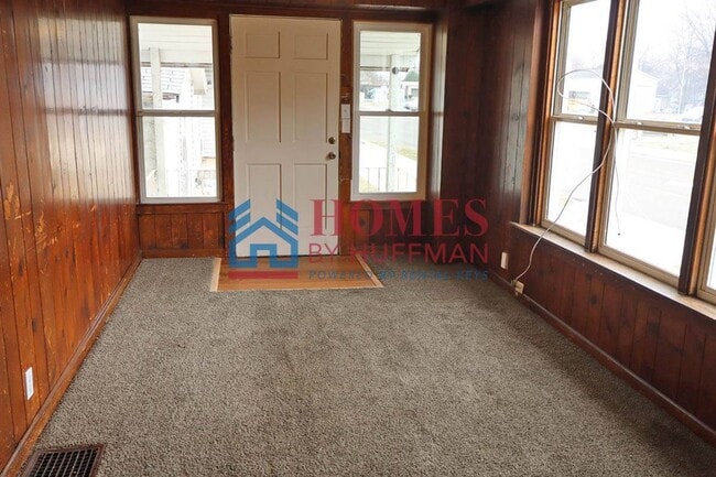 868 E Walnut St in Evansville, IN - Building Photo - Building Photo