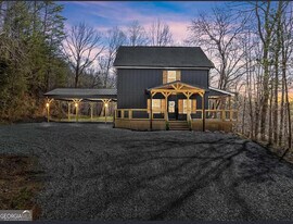 747 Golden Ave in Dahlonega, GA - Building Photo