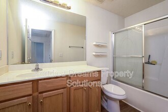 5097 Bartholomew's Ln in Greensboro, NC - Building Photo - Building Photo