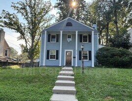 8710 Maywood Ave in Silver Spring, MD - Building Photo