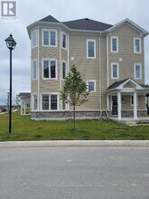 189 Village Gate Dr in Wasaga Beach, ON - Building Photo - Building Photo