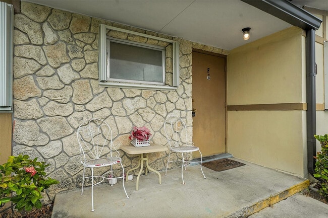 2769 Ashley Dr W in West Palm Beach, FL - Building Photo - Building Photo