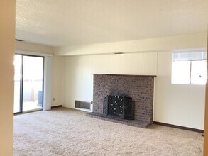 600 Manhattan Dr in Boulder, CO - Building Photo - Building Photo