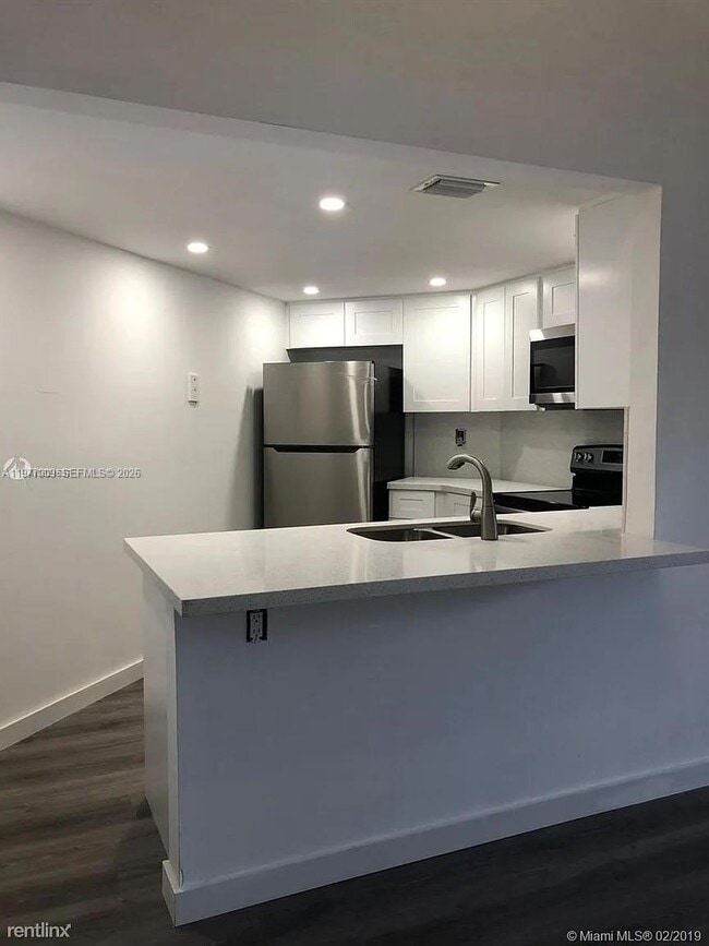 property at 9421 Fontainebleau Blvd