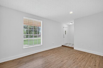 2007 Whiteback Dr in Houston, TX - Building Photo - Building Photo