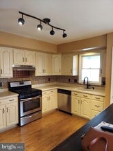 104 Morgan Dr in Sinking Spring, PA - Building Photo - Building Photo