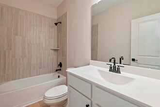 1035 Rosewood Trl in Beasley, TX - Building Photo - Building Photo