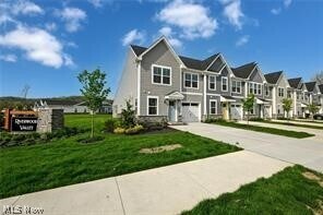 1838 Shank Dr in Akron, OH - Building Photo - Building Photo