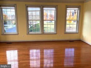 8520 Pamela Way in Laurel, MD - Building Photo - Building Photo