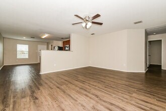 1117 Augustin Dr in Princeton, TX - Foto de edificio - Building Photo