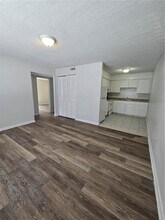 13712 N 20th St in Tampa, FL - Building Photo - Building Photo