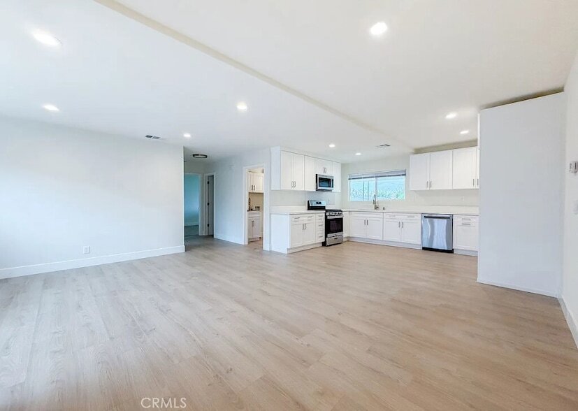 17903 Dorsey Way in Fontana, CA - Foto de edificio