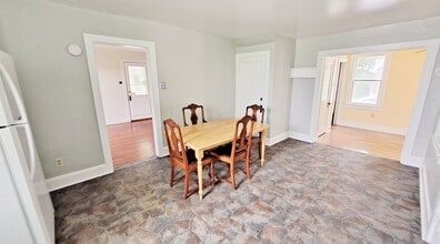 645 W King St in Littlestown, PA - Building Photo - Building Photo