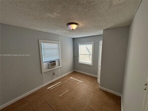 820 21st St in West Palm Beach, FL - Building Photo - Building Photo