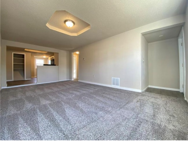 3440 Easton Blvd in Des Moines, IA - Foto de edificio - Building Photo