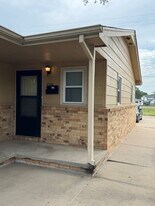 2152 Santa Fe S in Wichita, KS - Building Photo