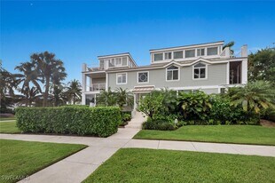 180 6th Ave S in Naples, FL - Building Photo