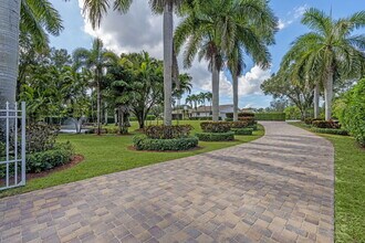 7447 NW 82nd Terrace in Parkland, FL - Building Photo - Building Photo