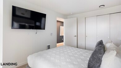 2301 E Union St, Unit B315 in Seattle, WA - Building Photo - Building Photo