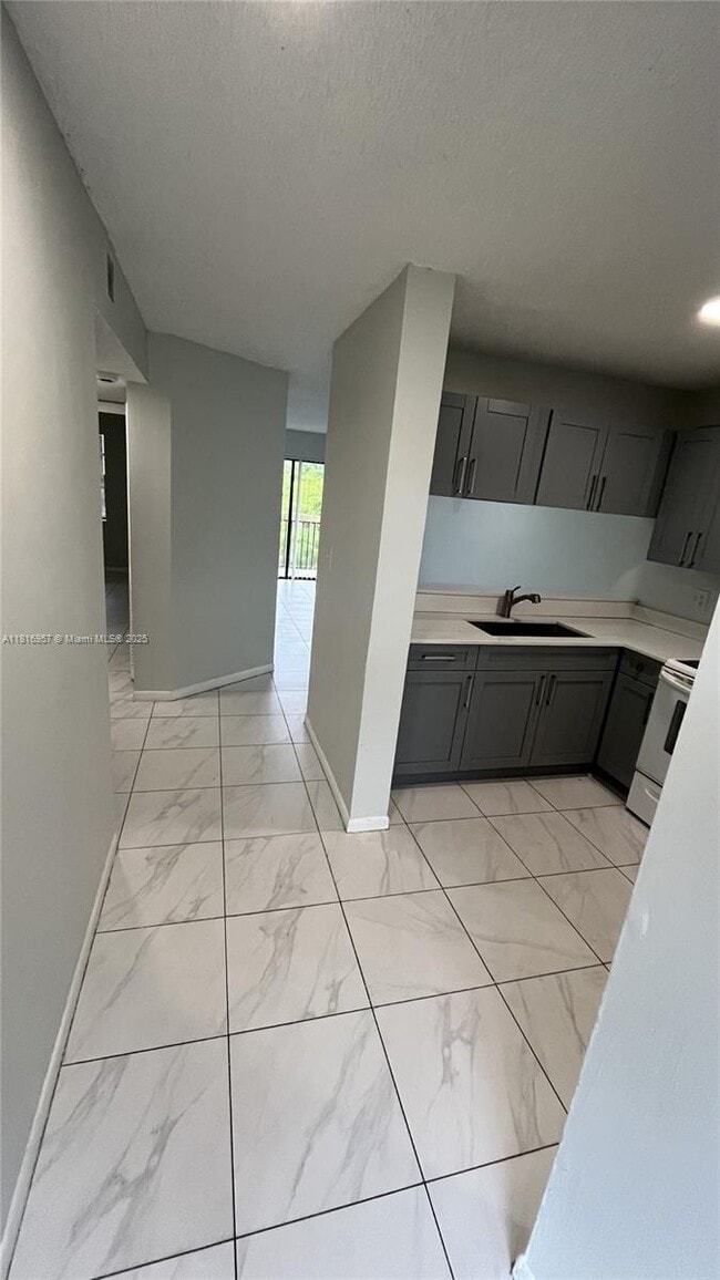 property at 4016 Lakeside Dr
