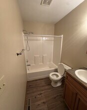 594 Shadowrock Dr-Unit -Unit B in Forsyth, MO - Building Photo - Building Photo