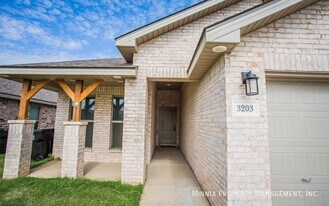3203 Durham Ave, Unit M101 in Wolfforth, TX - Building Photo
